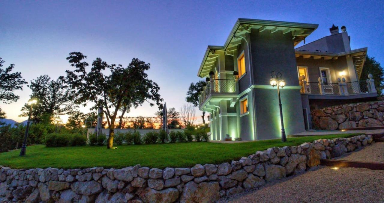 Tenuta Santo Stefano Azienda Agrituristica Santo Stefano del Sole Kültér fotó