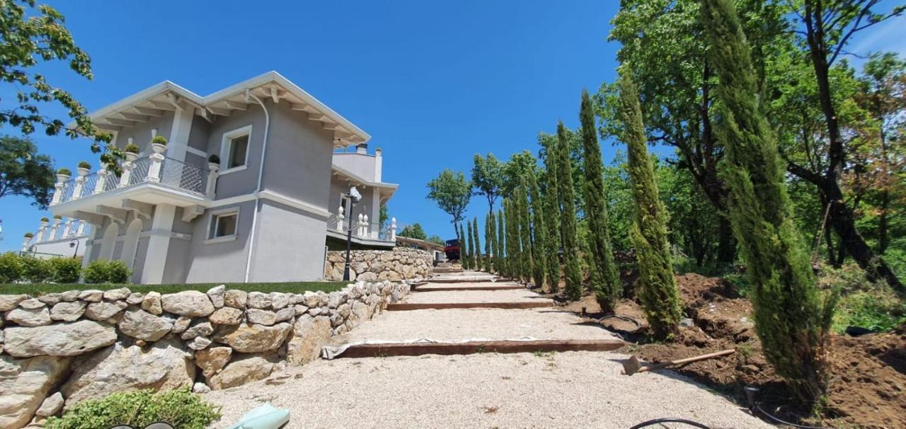Tenuta Santo Stefano Azienda Agrituristica Santo Stefano del Sole Kültér fotó