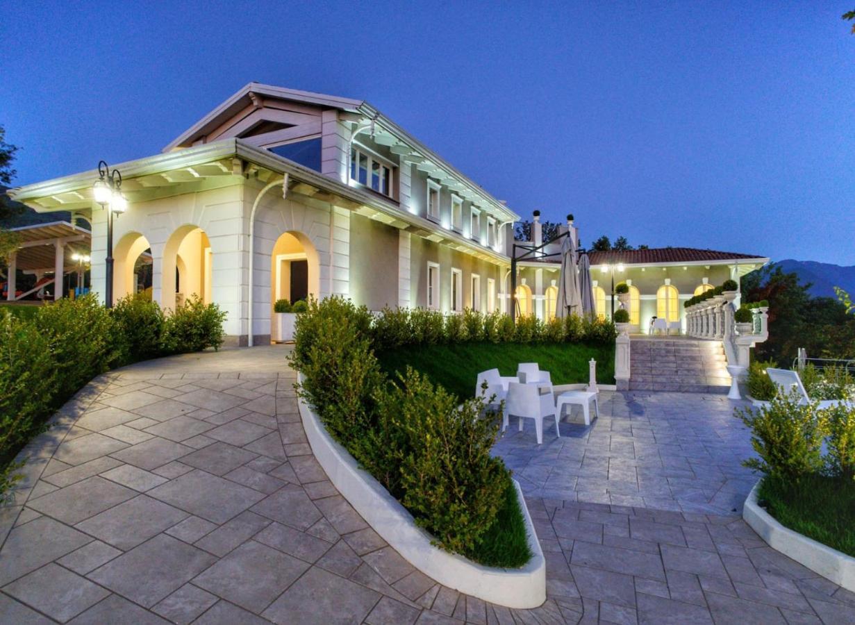 Tenuta Santo Stefano Azienda Agrituristica Santo Stefano del Sole Kültér fotó