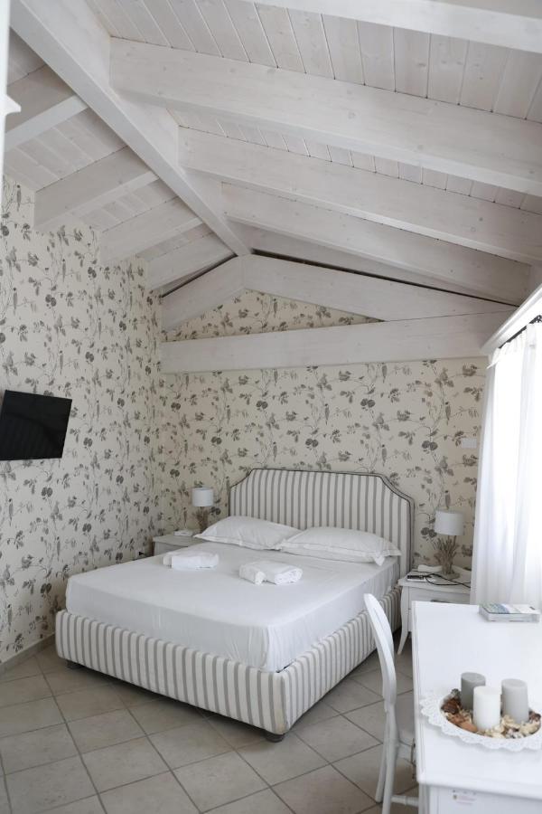 Tenuta Santo Stefano Azienda Agrituristica Santo Stefano del Sole Kültér fotó