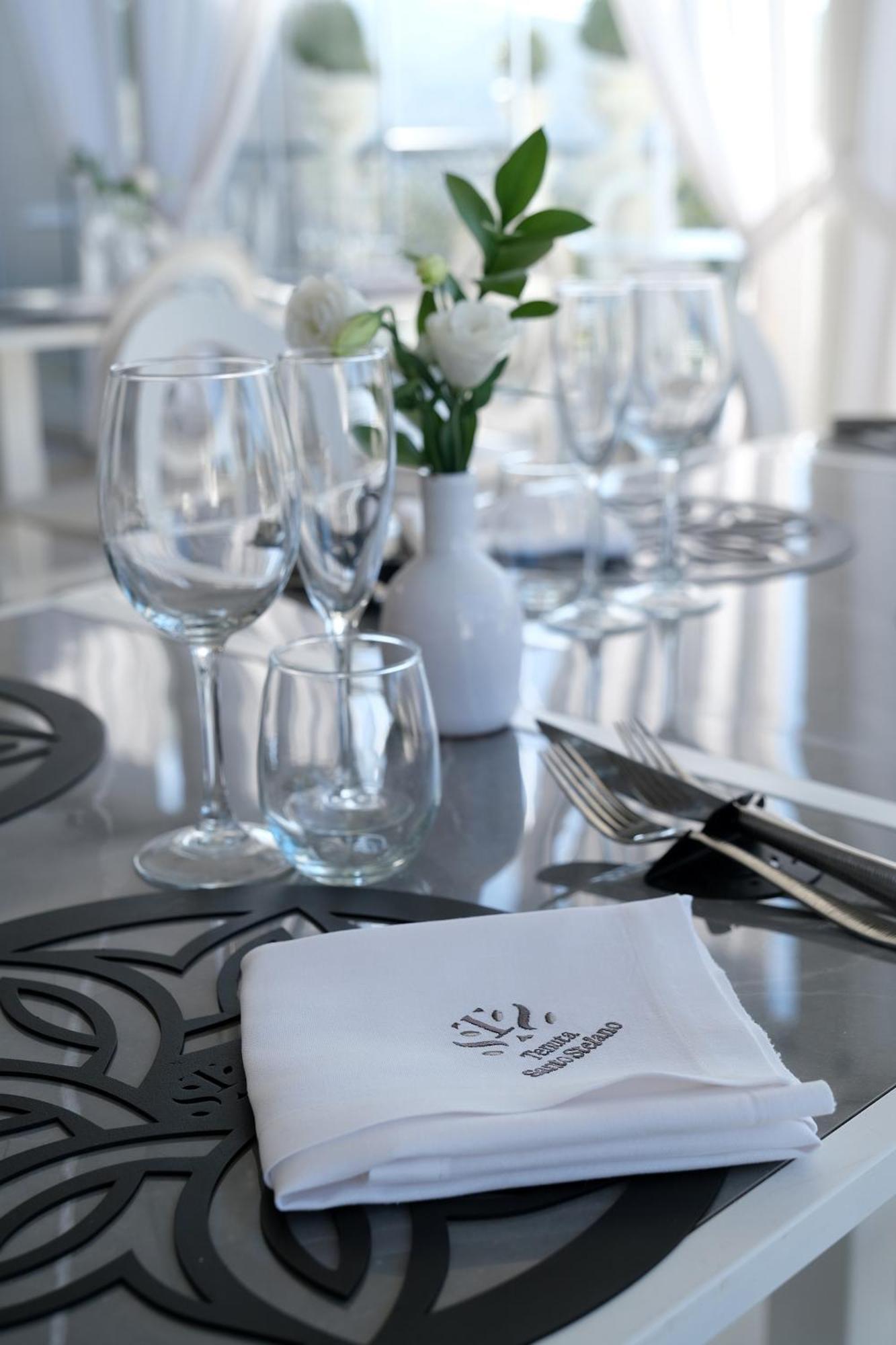 Tenuta Santo Stefano Azienda Agrituristica Santo Stefano del Sole Kültér fotó
